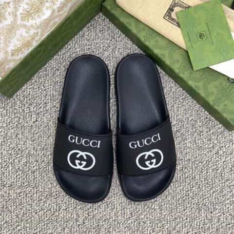GUCCI古驰 采用饰有橡胶印花情侣款凉鞋