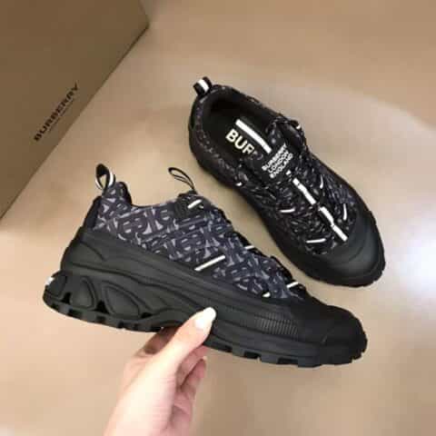 BURBERRY巴宝莉 Vintage 复古格纹棉质面料与尼龙时装秀款 Union 运动鞋