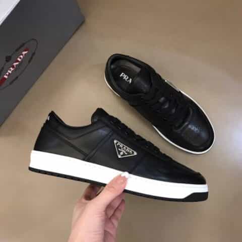 PRADA/普拉达  P 家奢品、2021男士时尚运动系列皮革运动鞋