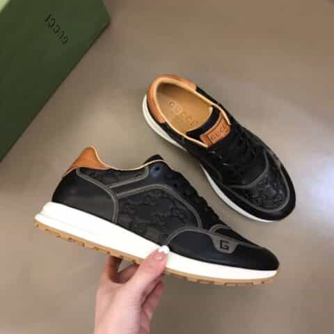 GUCCI古驰 进口压纹小牛皮G家男士GG运动鞋