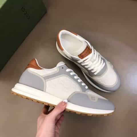 GUCCI古驰 进口压纹小牛皮G家男士GG运动鞋