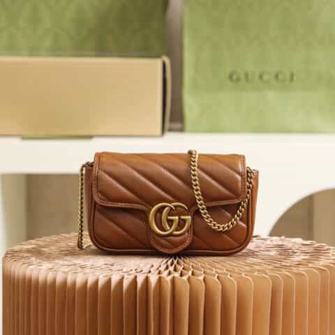 Gucci GG Marmont系列超迷你手袋 574969