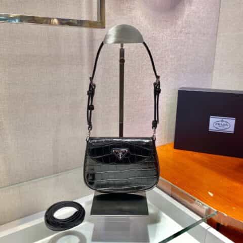 Prada mini鳄鱼纹Cleo系列手袋 1BH188