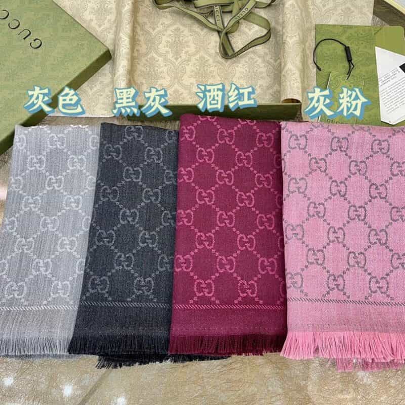 GUCCI古驰GG提花图案针织羊毛围巾133483