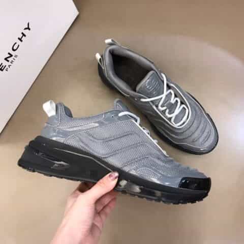 Givenchy纪梵希 2021秋冬新品GIV 1男士低帮慢跑运动鞋