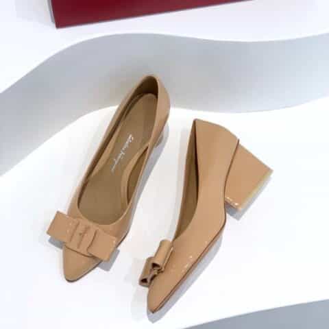 SF salvatore Ferraga*o 菲拉*慕最新糖果色走秀款尖头浅口Viva芭蕾舞鞋