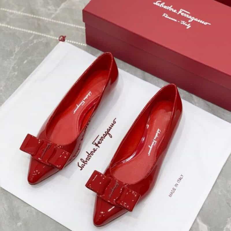 SF salvatore Ferraga*o 菲拉*慕最新糖果色走秀款尖头浅口Viva芭蕾舞鞋