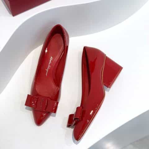 SF salvatore Ferraga*o 菲拉*慕最新糖果色走秀款尖头浅口Viva芭蕾舞鞋