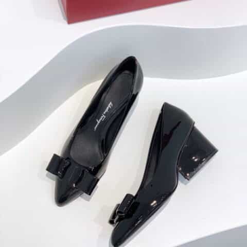 SF salvatore Ferraga*o 菲拉*慕最新糖果色走秀款尖头浅口Viva芭蕾舞鞋