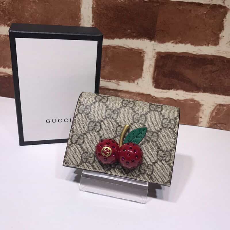 GUCCI古驰GG Supreme帆布樱桃卡包476050