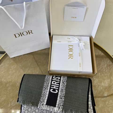 Dior迪奥“CHRISTIAN DIOR”标志条形图案学院风双面围巾14CDO301I985_C540