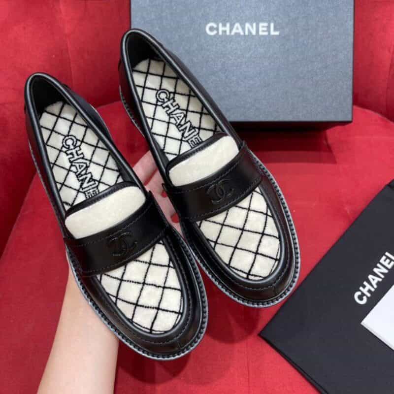 CHANEL香奈儿 意大利真皮大底_小牛皮鞋面熊猫黑白乐福鞋