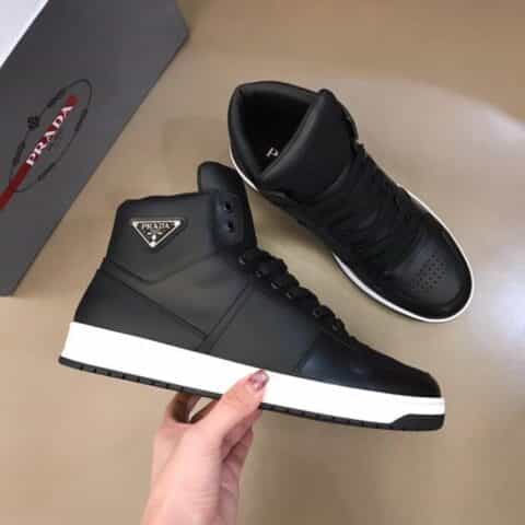 PRADA/普拉达 进口小牛皮材质P 家奢品、男士秋冬高帮时尚运动鞋