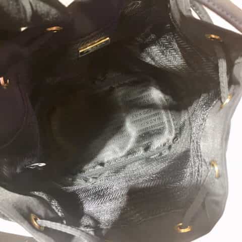 PRADA经典款尼龙手提斜挎包 1BH097黑色