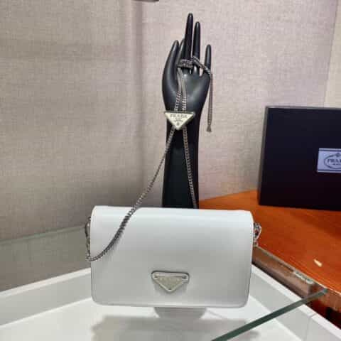 PRADA亮面皮革单肩包 1BD307白色