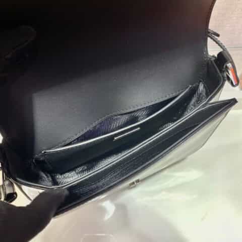 PRADA 2021春夏系列翻盖包 1BD308黑色