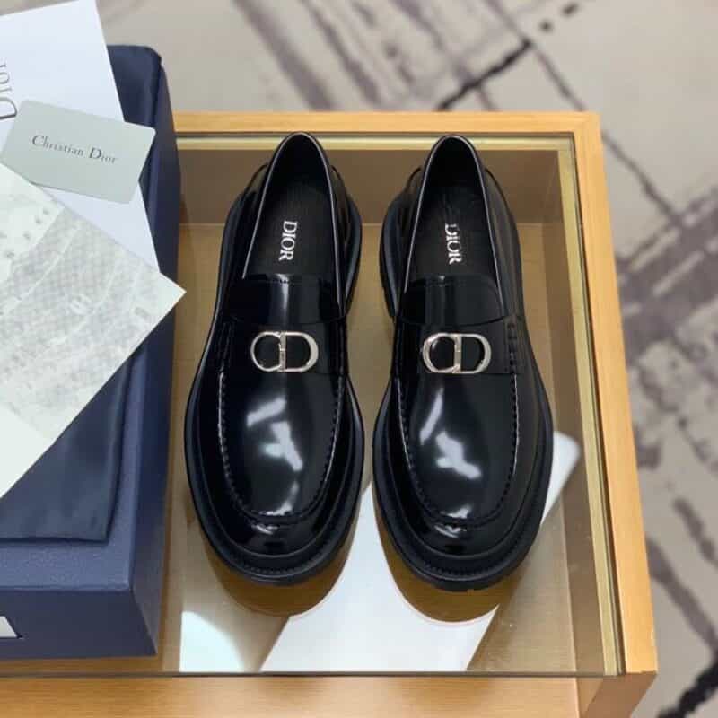 DIOR迪奥 采用黑色光滑牛皮革精心制作男士乐福鞋