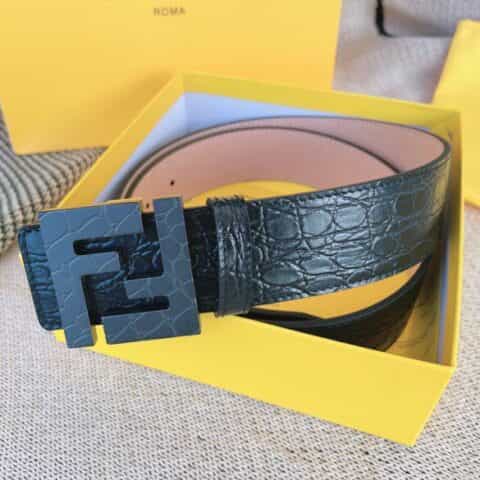 FENDI芬迪    双F”标志徽标精湛工艺金属扣男士4.0cm腰带