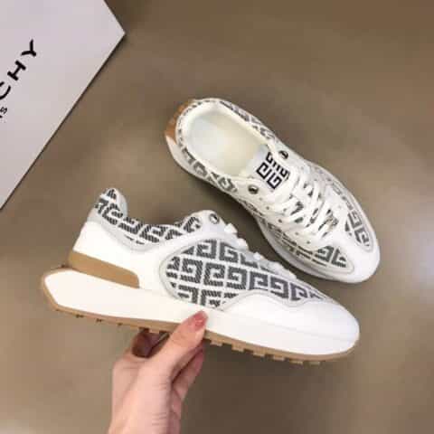 Givenchy纪梵希 2021秋冬新品RUNNER男士低帮慢跑运动鞋