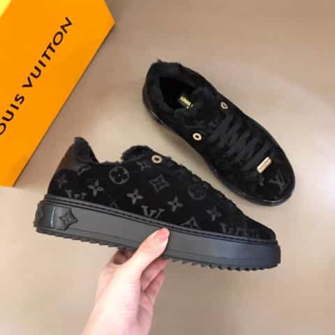 LV/路易威登 最新时尚款,定制磨砂牛皮奢品秋冬情侣羊毛保暖休闲运动鞋