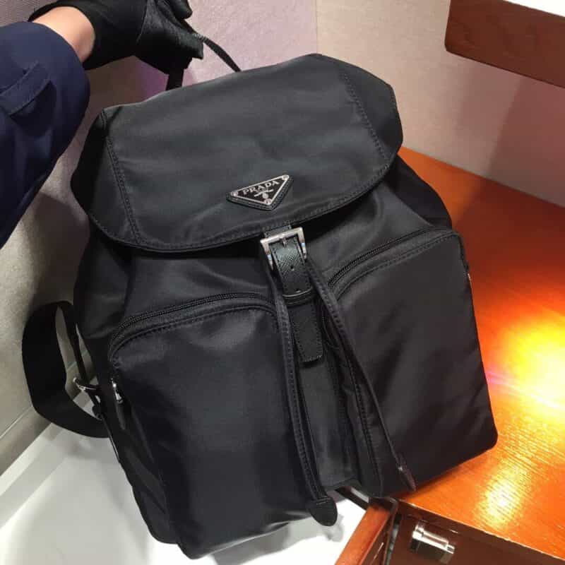 PRADA最新款火爆尼龙背包 1BZ005