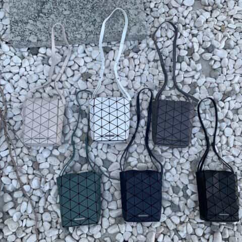 三宅一生｜ISSEY MIYAKE 翻盖水晶包BB03-AG282
