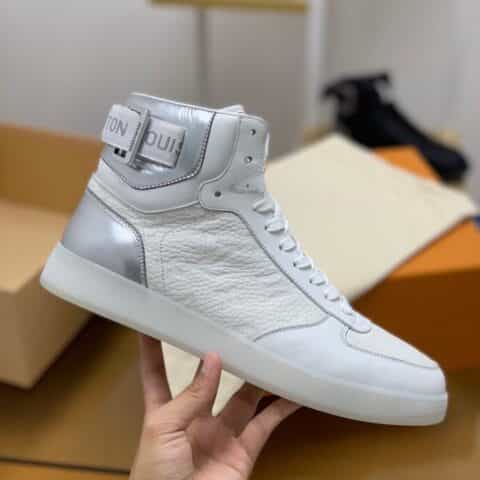 LV/路易威登   粒面小牛皮勾勒彩色男士高帮运动鞋