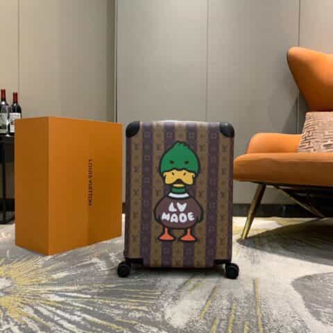 LV路易威登鸭子图案Horizon 拉杆箱