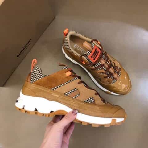 Burberry巴宝莉   B家原单精品，时装秀款 Union 运动鞋