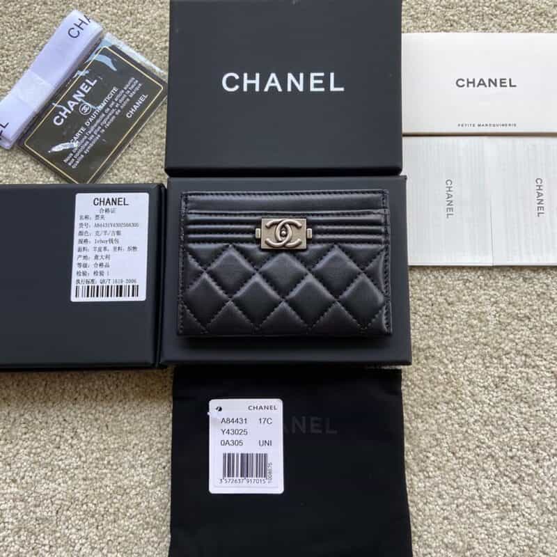 CHANEL进口意大利小羊皮卡夹 A84431黑小羊皮银色钢唛