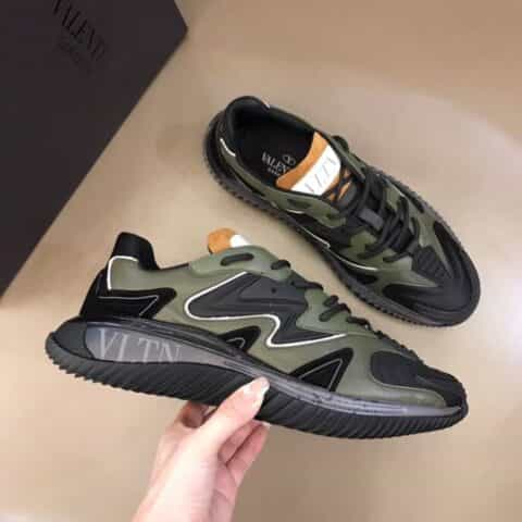 Valemtino华伦天奴 新款Wade Runner 氯丁橡胶和织物运动鞋