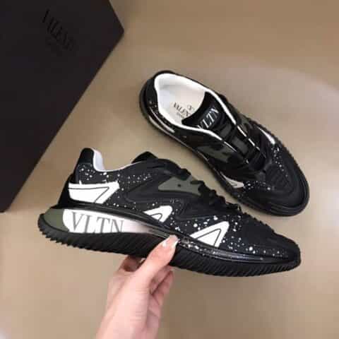 Valemtino华伦天奴 新款Wade Runner 氯丁橡胶和织物运动鞋