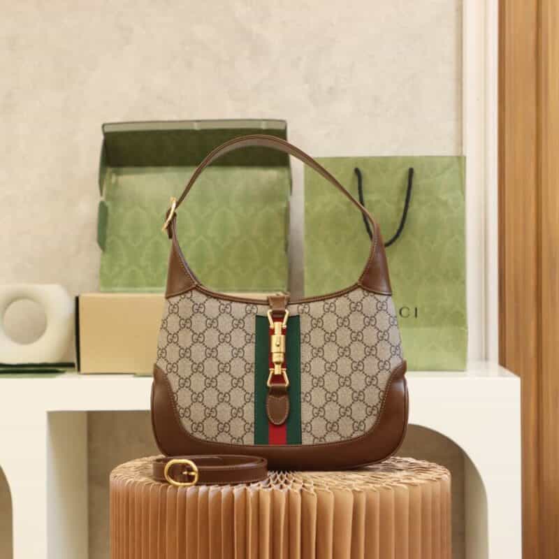 GUCCI 𝐉𝐚𝐜𝐤𝐢𝐞 𝟭𝟵𝟲𝟭 small shoulder bag 腋下包 636706