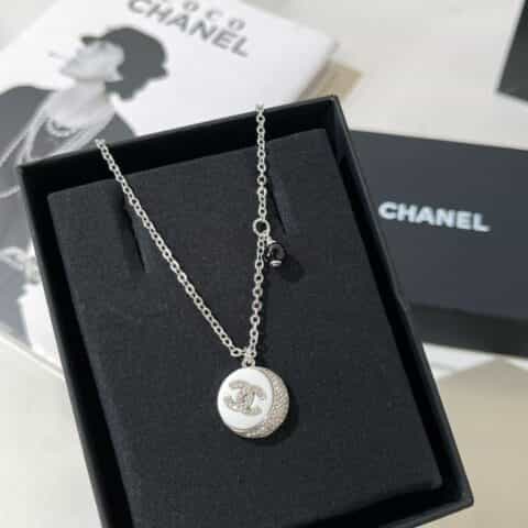 CHANEL香奈儿双C圆形耳钉 手链 项链