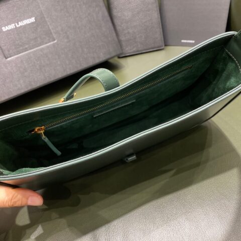 Saint laurent Ysl LE 5 À 7 平纹腋下包 657228绿色