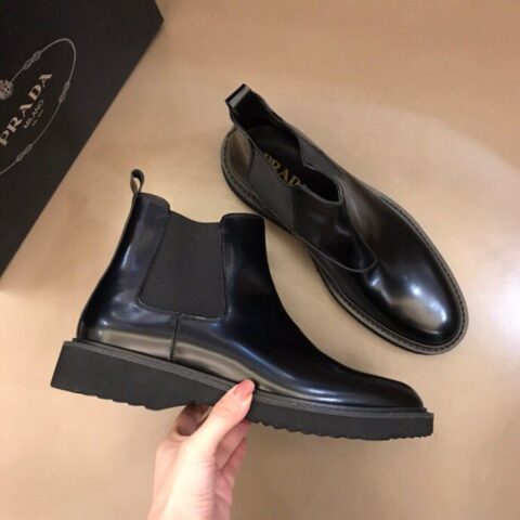 PRADA/普拉达 头层牛皮内里P 家秋冬男士中帮靴