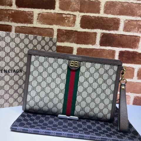 GUCCI古驰联名款双B手拿包680382