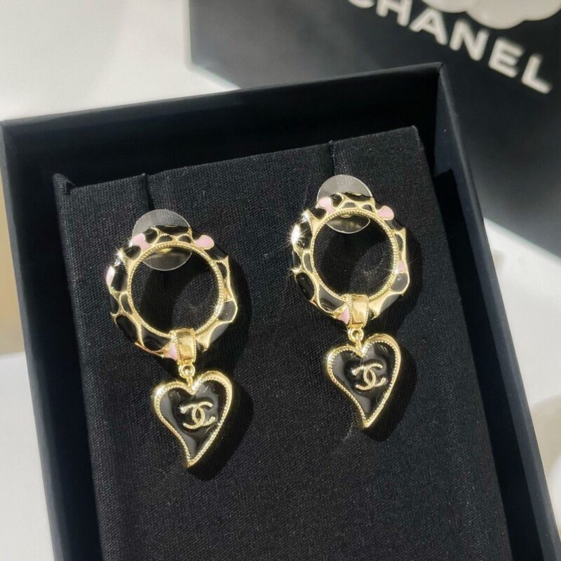 新款CHANEL香奈儿双c桃心耳钉耳环