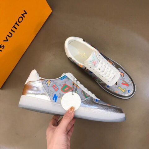 LV/路易威登 Monogram 印花帆布拼接头层牛皮男士经典休闲运动鞋
