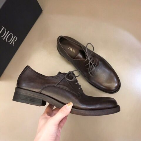 DIOR迪奥  采用水洗牛皮手工高端男士时尚复古皮鞋