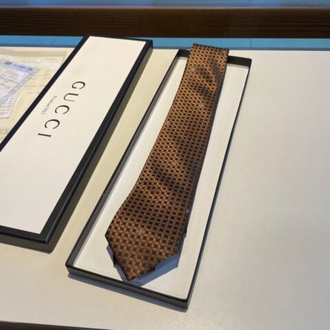 GUCCI古奇100%顶级提花真丝男士领带