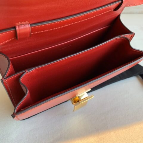 CELINE TEEN CLASSIC Box Teen18.5 抛光牛皮豆腐包 192523大红色