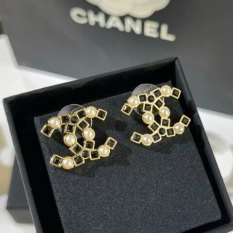新款☑️CHANEL香奈儿双c珍珠耳钉耳环