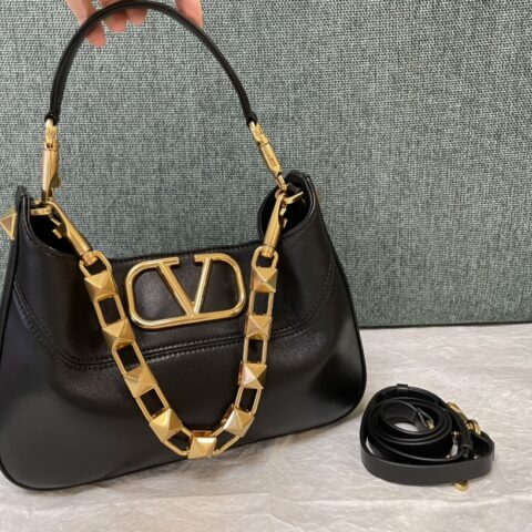 Valentino华伦天奴GaravaniStudSign软皮革HOBO包0570