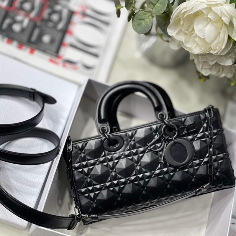 DIOR钻石形状藤格纹Lady D-Joy Bag M0540SNEA_M900