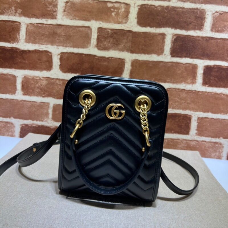 GUCCI古驰GG Marmont系列绗缝迷你手袋696123