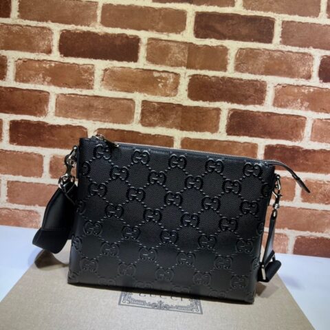 GUCCI古驰GG印花压纹中号邮差包696009