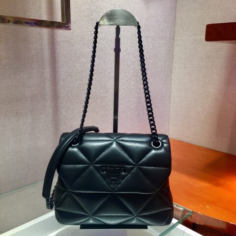 PRADA普拉达进口小羊皮肩背包1BD233