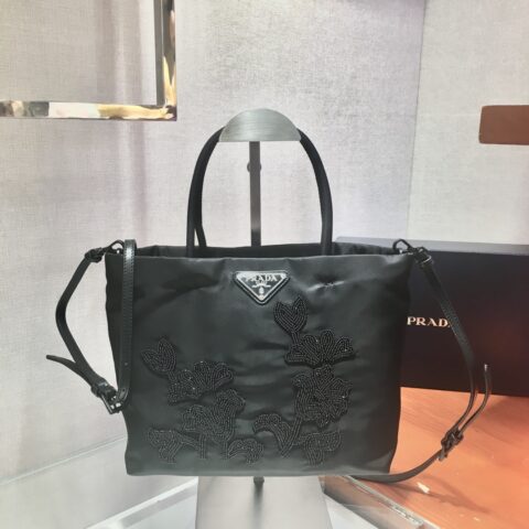 PRADA普拉达进口尼龙布料绣珠款手提包1BA321