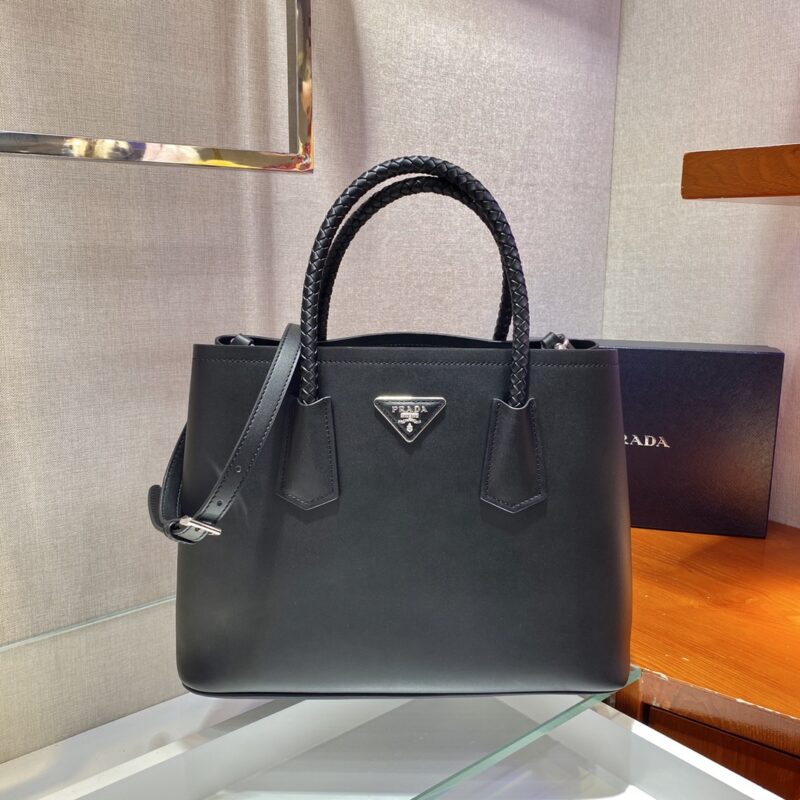 PRADA普拉达三角形金属字母徽标手提包1BG775